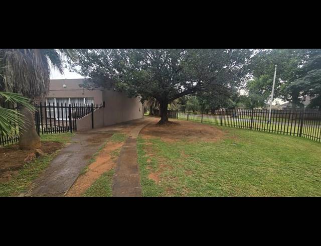 7 BEDROOM HOUSE FOR SALE IN DUNCANVILLE